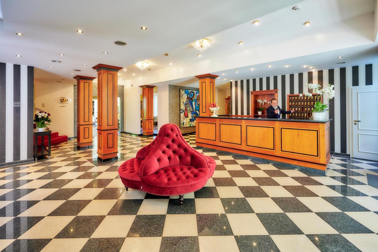 Weinromantikhotel Richtershof مولهايم ان دور موسيل المظهر الخارجي الصورة