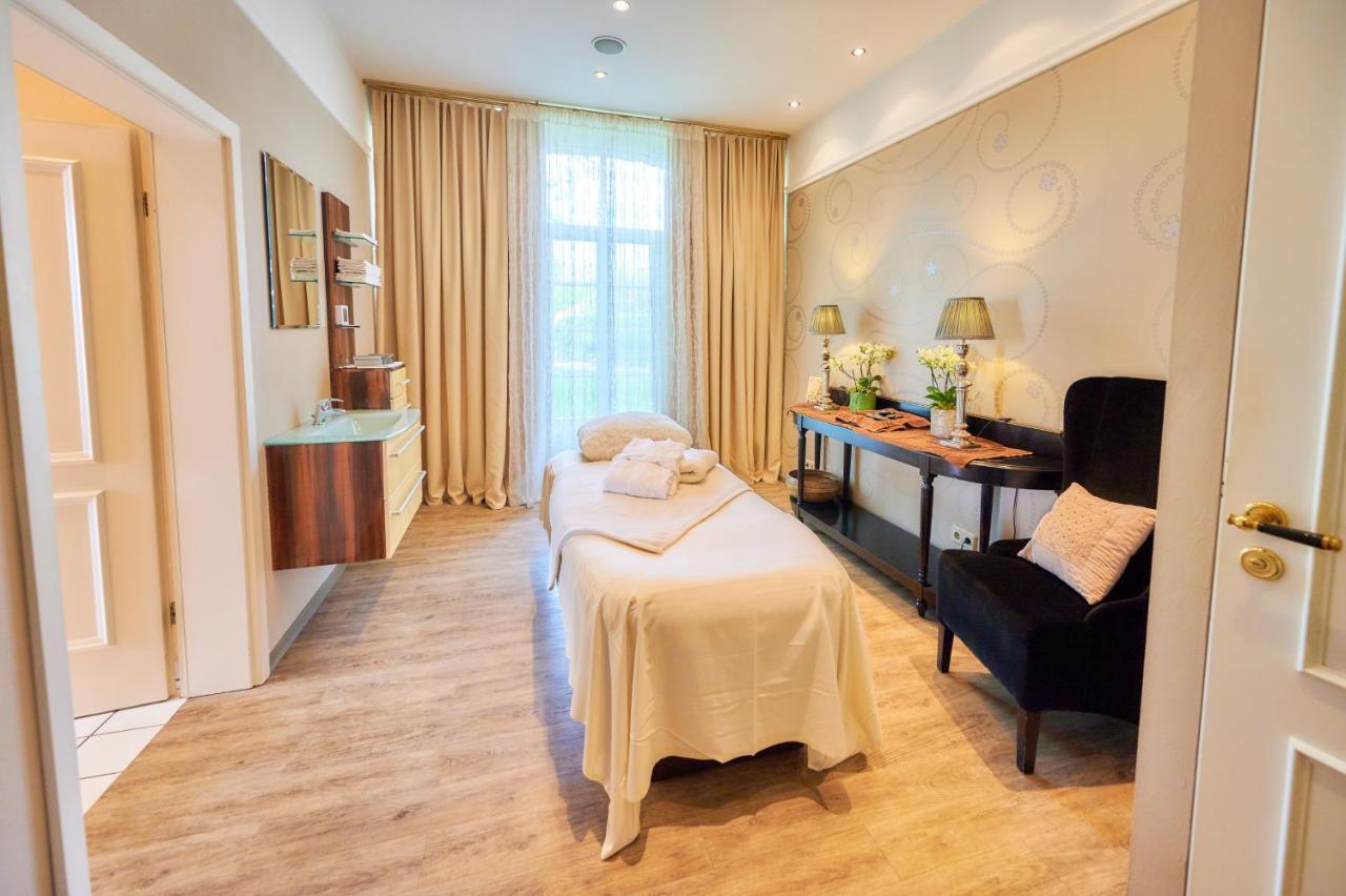 Weinromantikhotel Richtershof مولهايم ان دور موسيل المظهر الخارجي الصورة