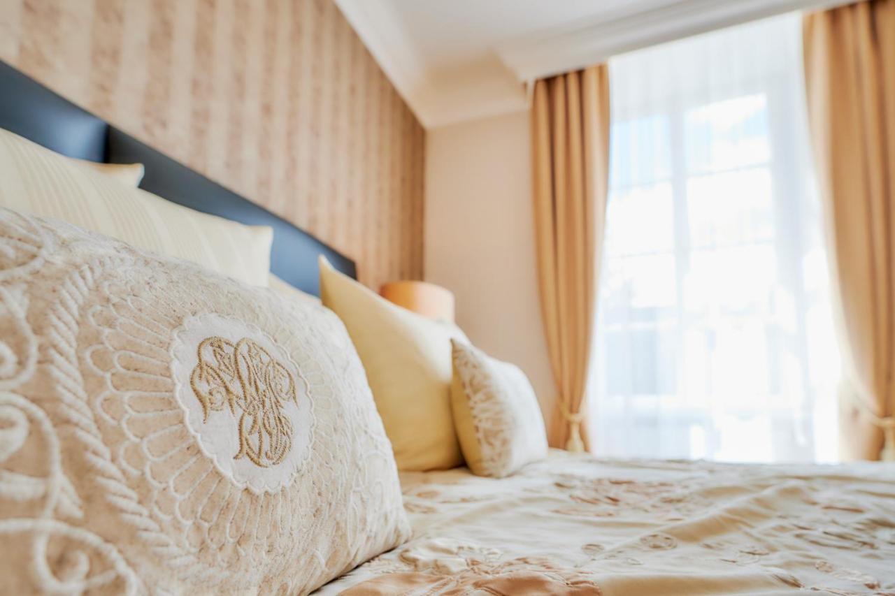 Weinromantikhotel Richtershof مولهايم ان دور موسيل المظهر الخارجي الصورة