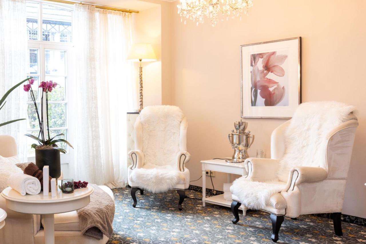Weinromantikhotel Richtershof مولهايم ان دور موسيل المظهر الخارجي الصورة